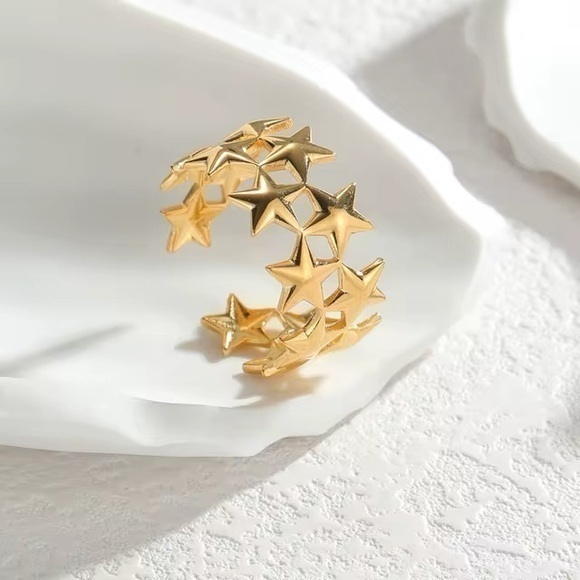 New 304 Stainless Steel 18K Gold Plated Galaxy Solar Stars Celestial Band Ring - Picture 1 of 5